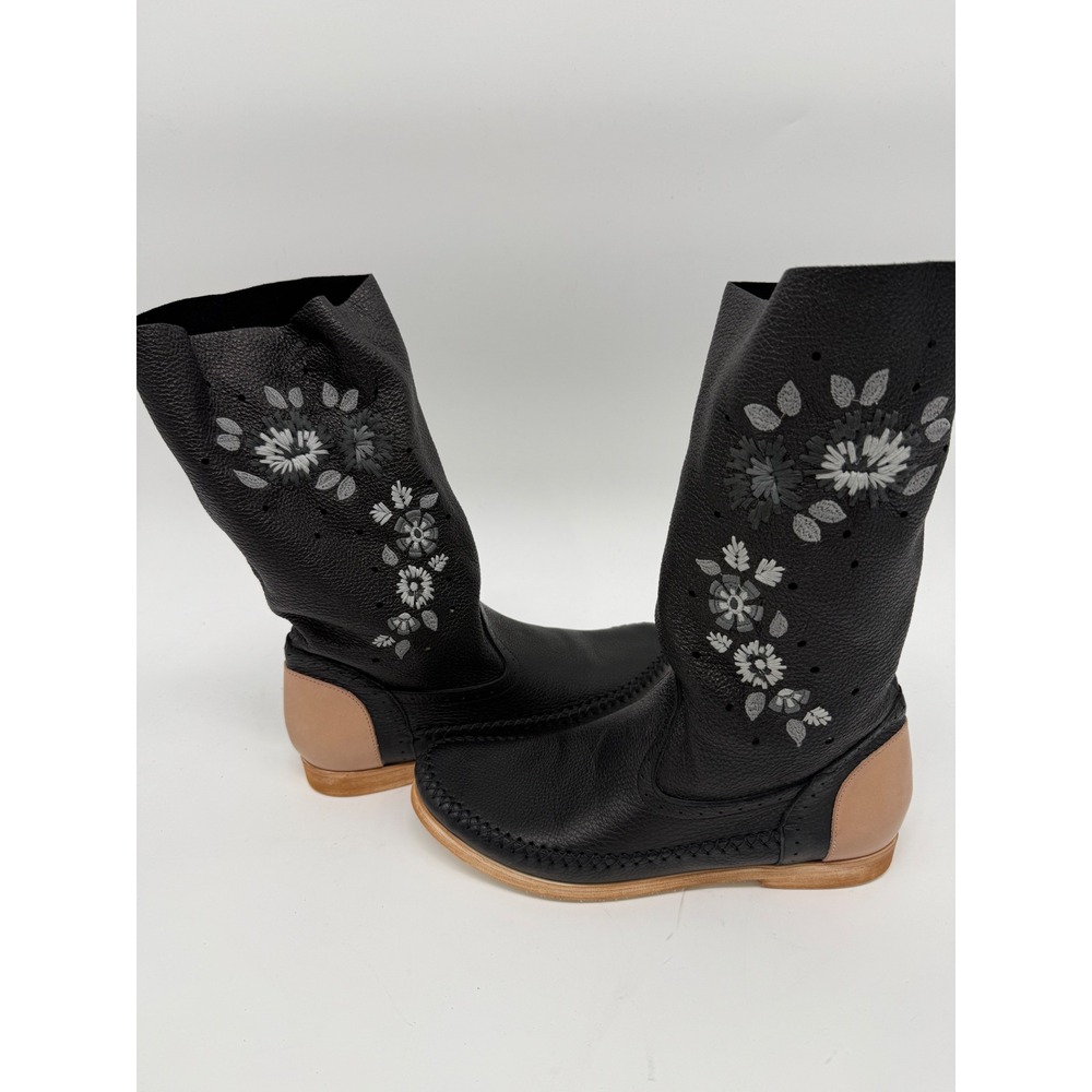 Rinaldi Black Pebbled Leather Floral Embroidered Boots Womens 41 US 11 Flat Heel